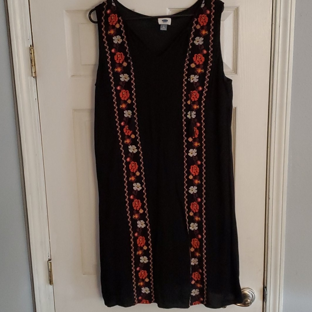 Old Navy L black dress with tassels